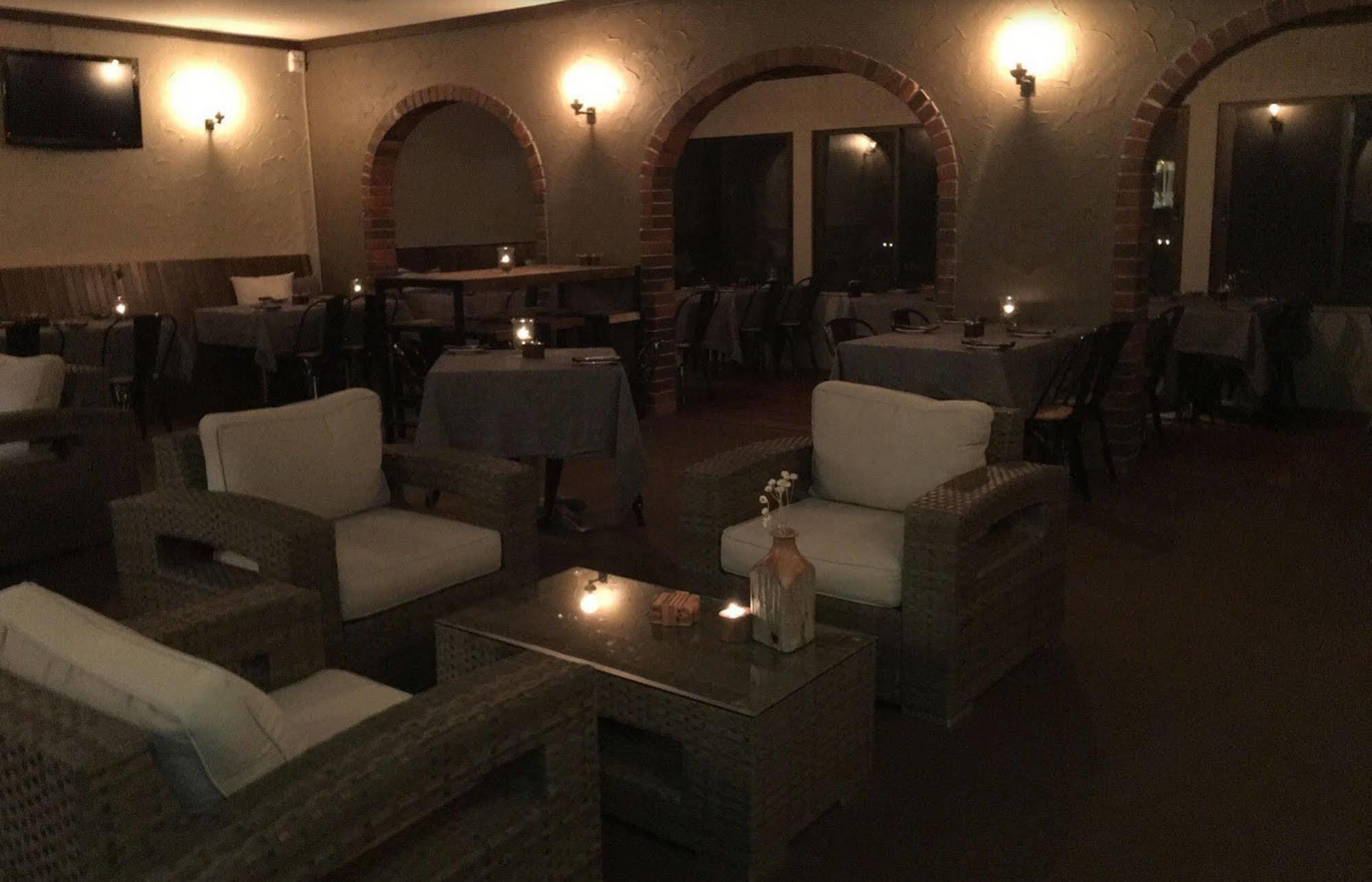 Jindy Inn Jindabyne Exterior photo