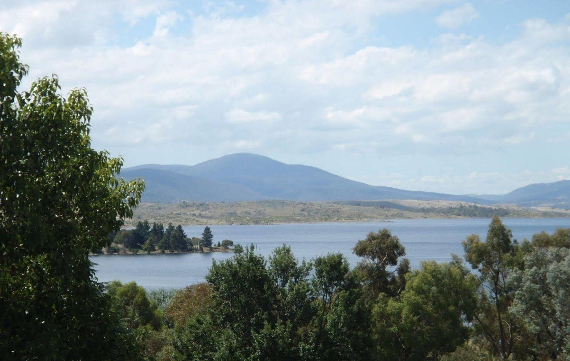 Jindy Inn Jindabyne Exterior photo
